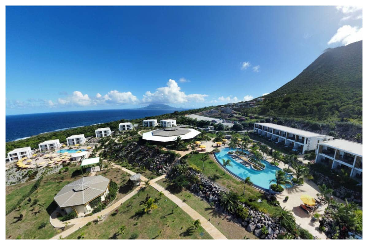 Golden Rock Top view - Two pools, tropical garden, hotel & villa stay