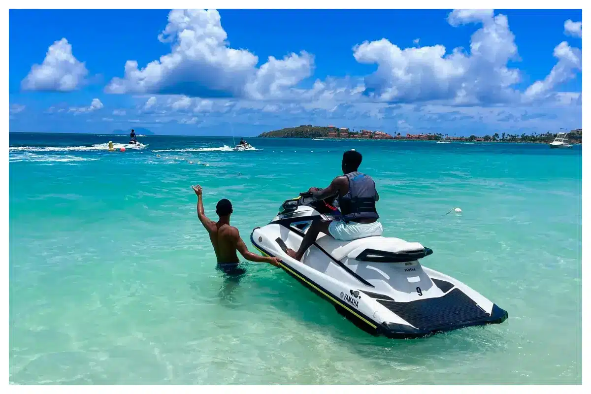 Watersports in SXM - Water Activities, Jet Ski, Tubing, Flyboard, Diving, Snorkeling